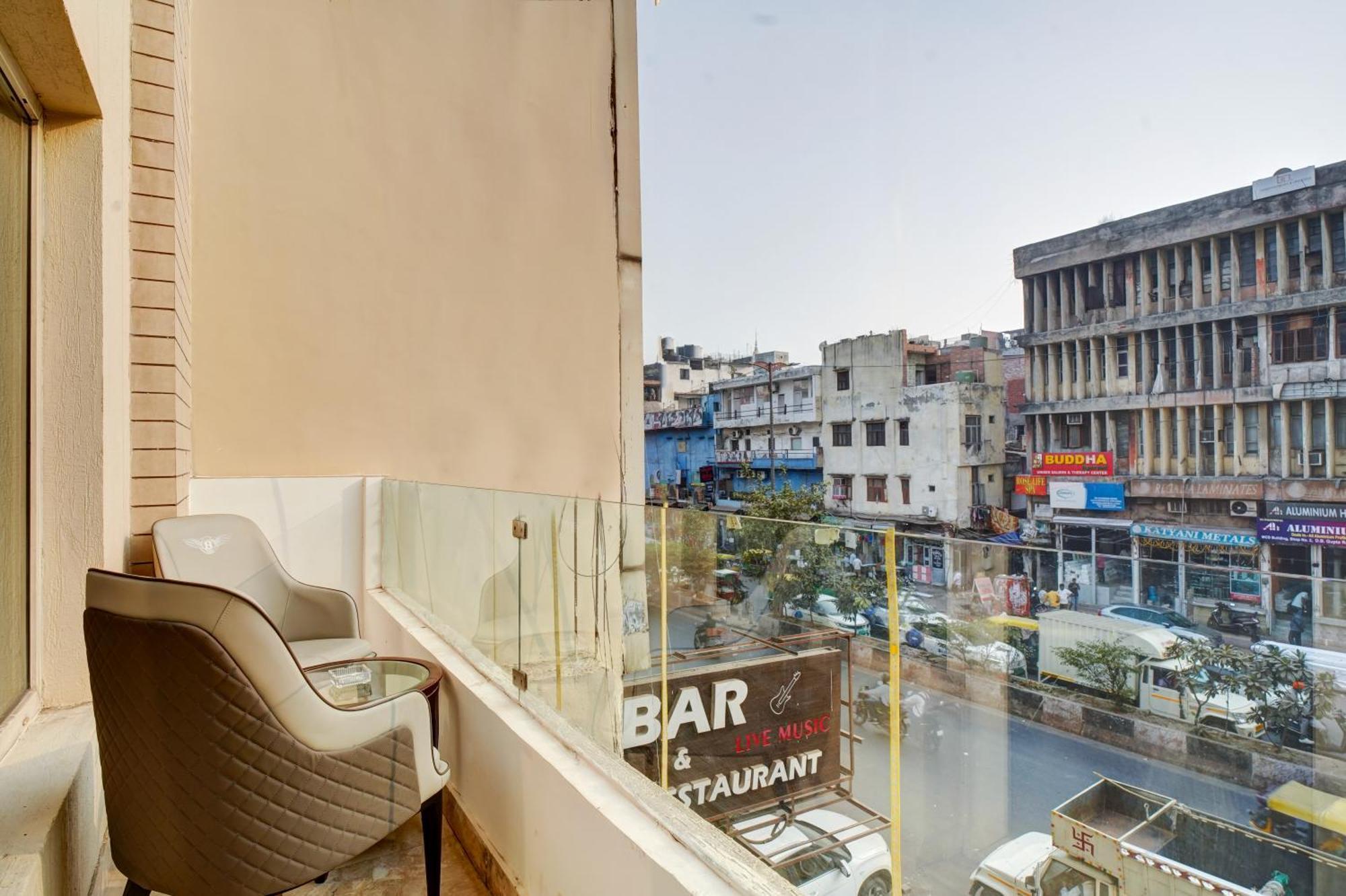 Hotel The Pearl - Traveler'S Choice Award Winner For 2025 New Delhi Exterior photo